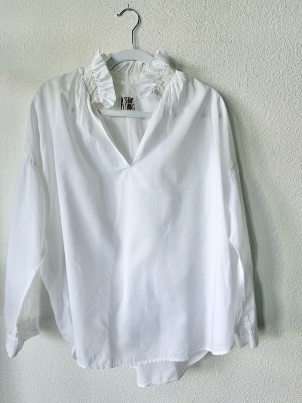 A Shirt Thing Penelope Cabo Shirt Size Medium in White